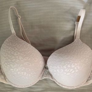 PINK Wear Everywhere Push-Up Bra WITH TAGS